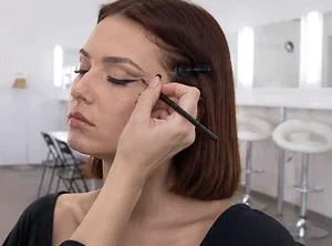 Курсы макияжа с двойной стрелкой